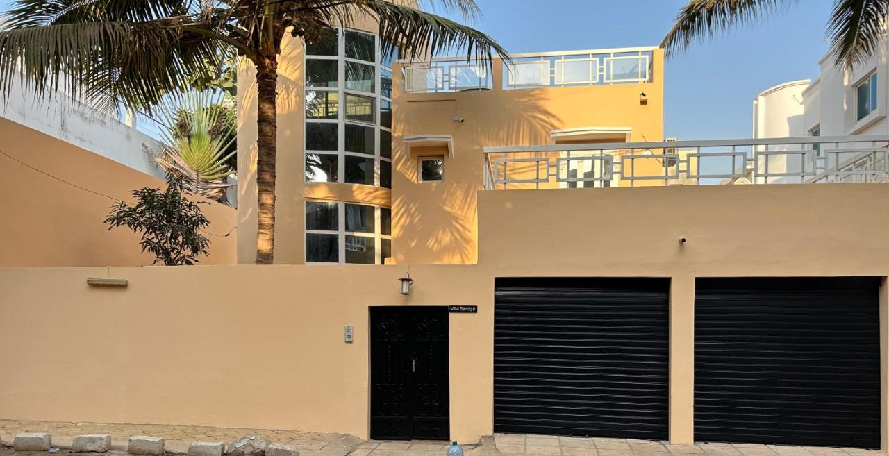 Two Bedroom With Private Swimming Pool And Garden In Almadies Villa *