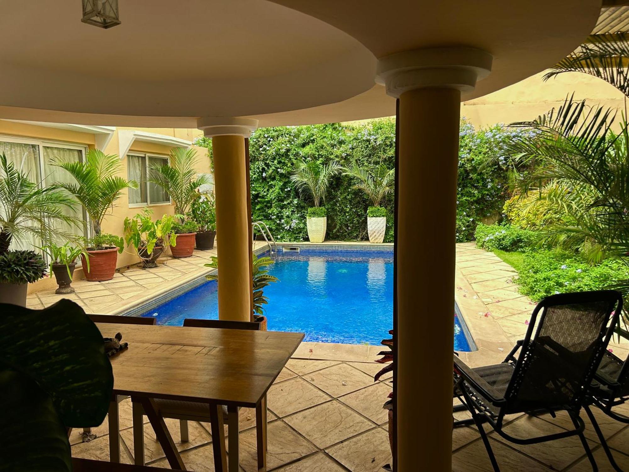 Villa Two Bedroom With Private Swimming Pool And Garden In Almadies *